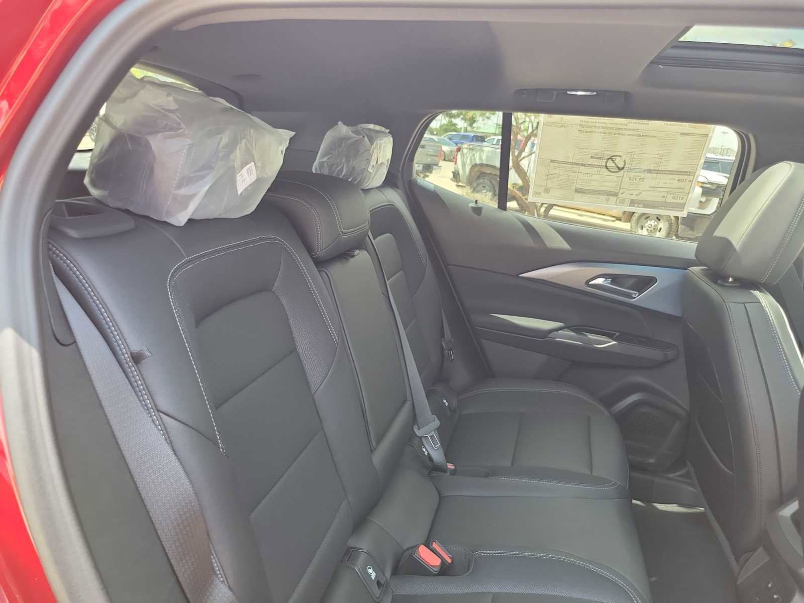 New 2025 Chevrolet Equinox EV LT w/ Convenience Package II FWD image 21