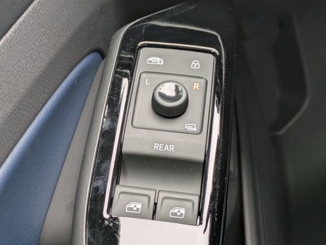 New 2025 Volkswagen ID.4 Pro S AWD/4WD image 26