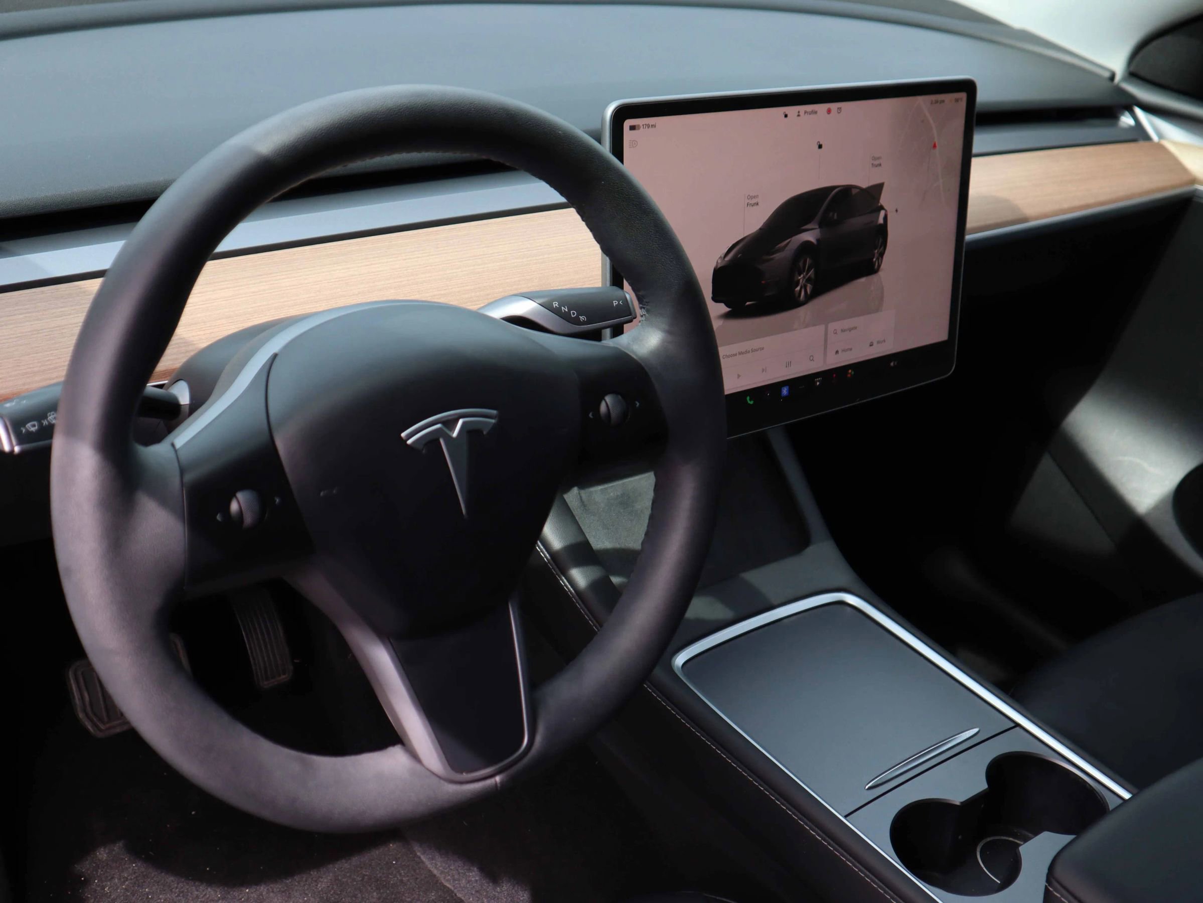 Used 2023 Tesla Model Y Long Range image 17