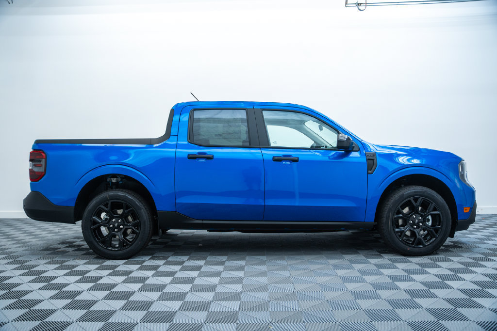 New 2026 Ford Maverick XLT w/ Equipment Group 301A AWD/4WD image 4
