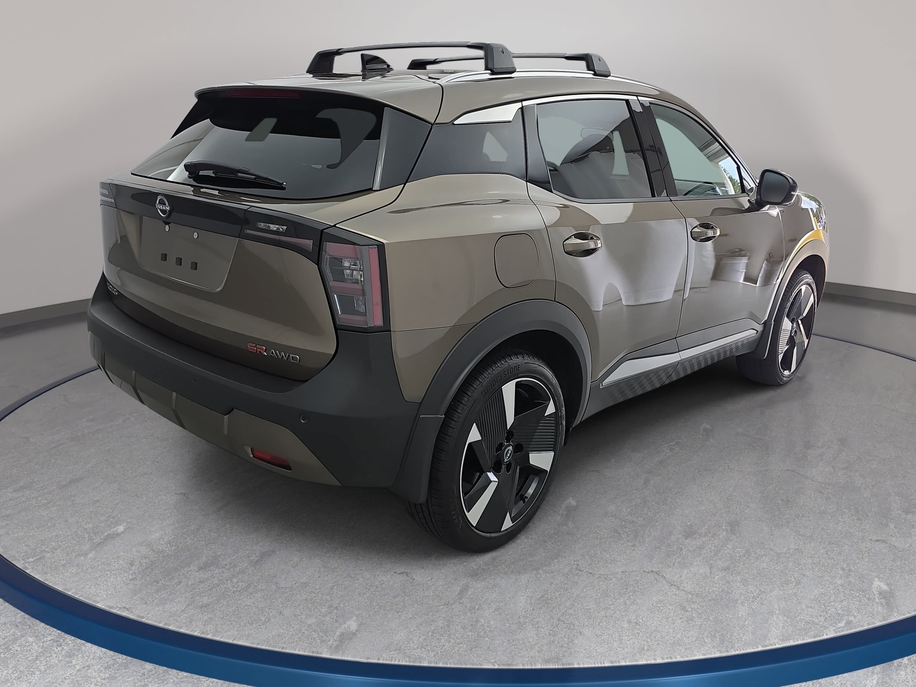 New 2026 Nissan Kicks SR w/ Cold Weather Package AWD/4WD image 5