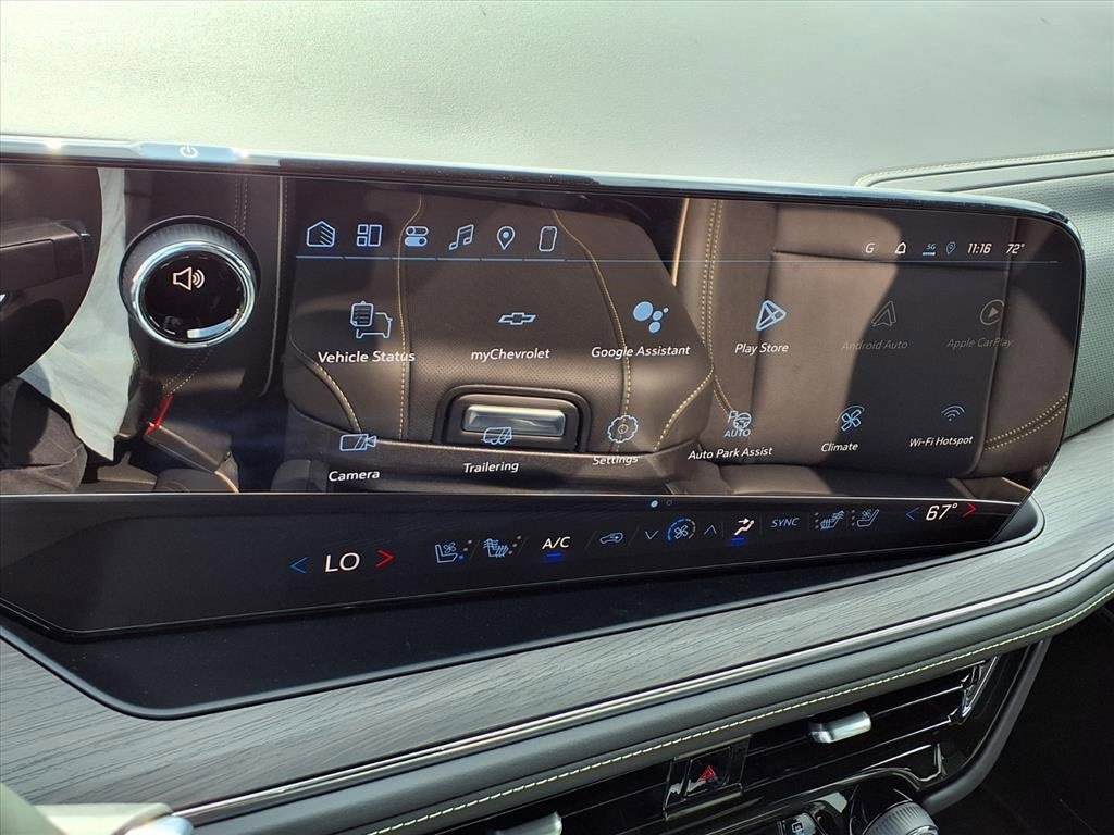 New 2026 Chevrolet Suburban Premier image 9