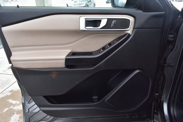 Used 2020 Ford Explorer XLT w/ Equipment Group 202A image 14
