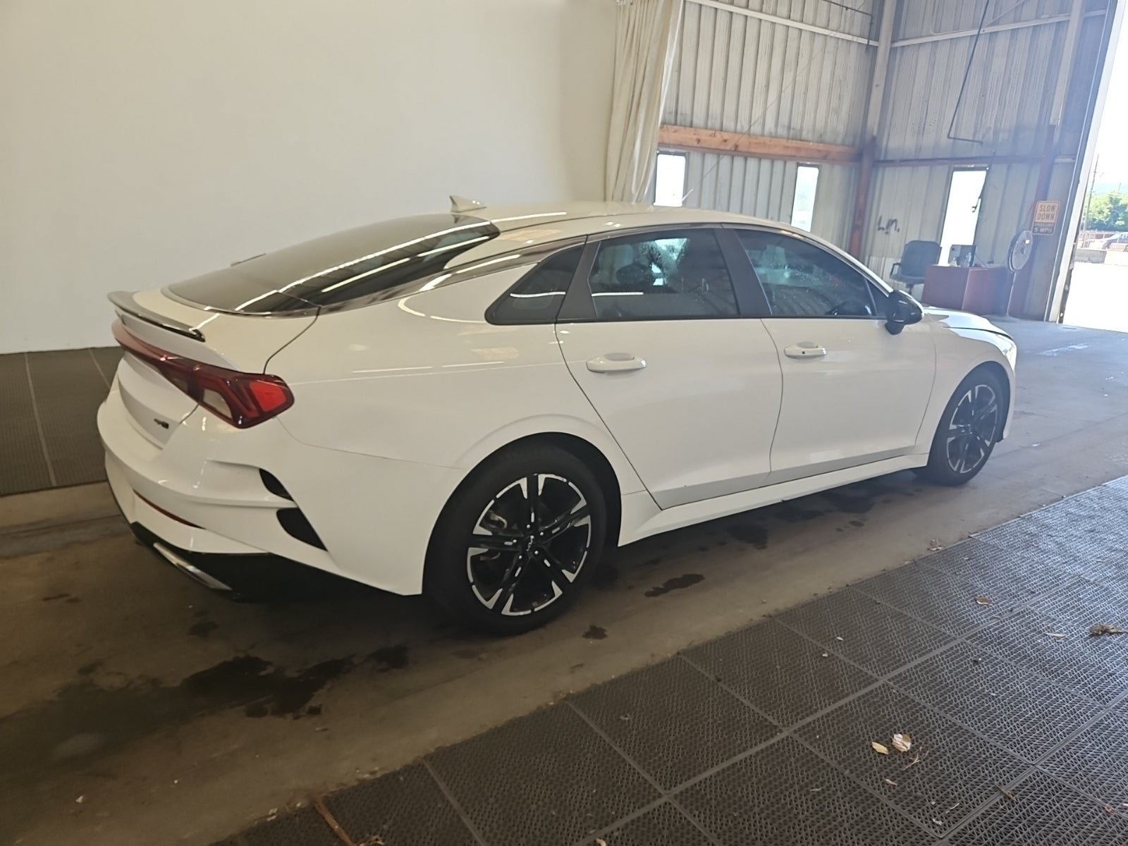 Used 2022 Kia K5 GT-Line FWD image 4