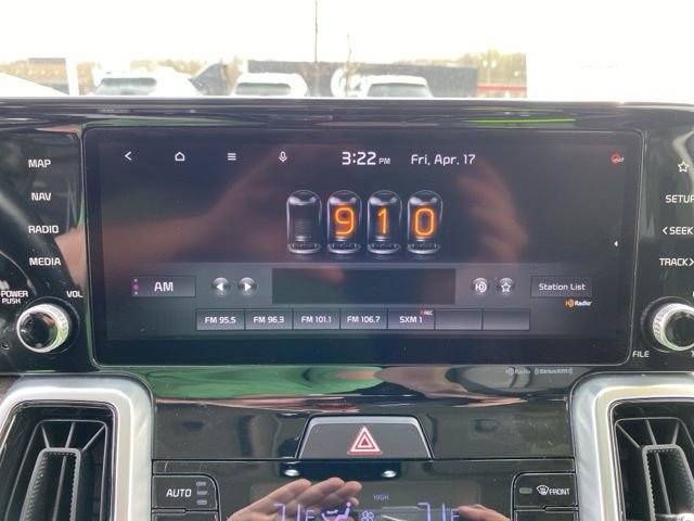 Used 2022 Kia Sorento EX AWD/4WD image 28