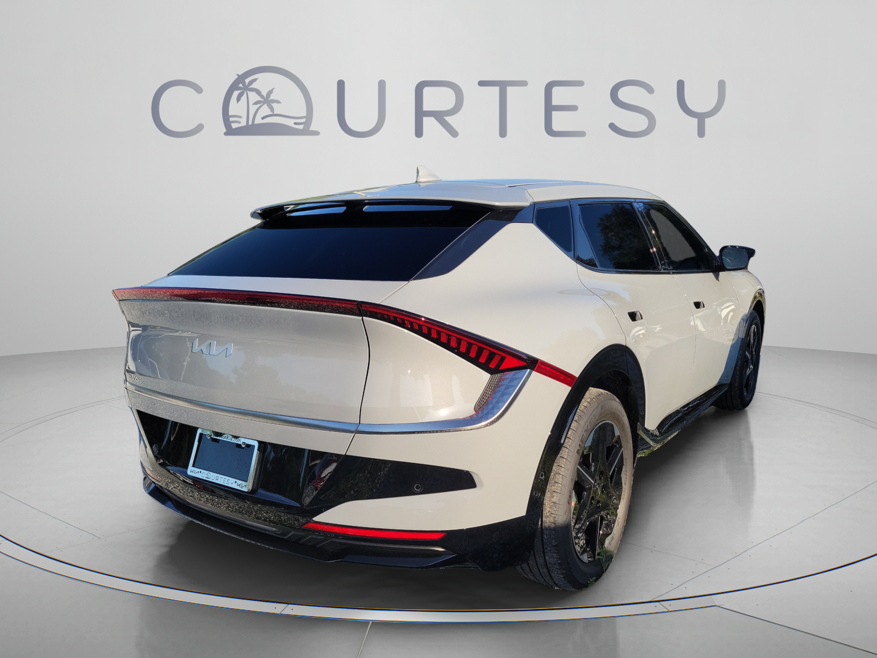 New 2026 Kia EV6 Wind RWD image 3