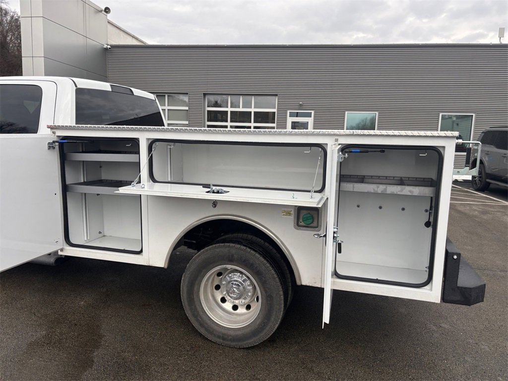 New 2026 RAM 3500 Tradesman w/ Chrome Appearance Group image 29