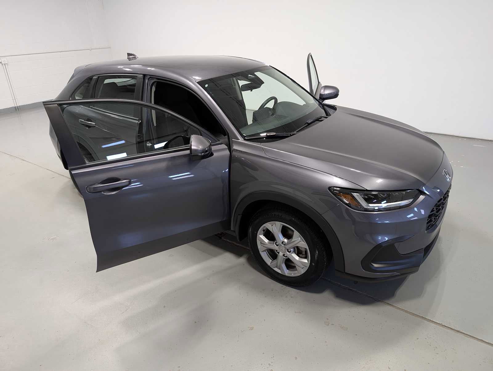 Certified 2023 Honda HR-V LX image 16