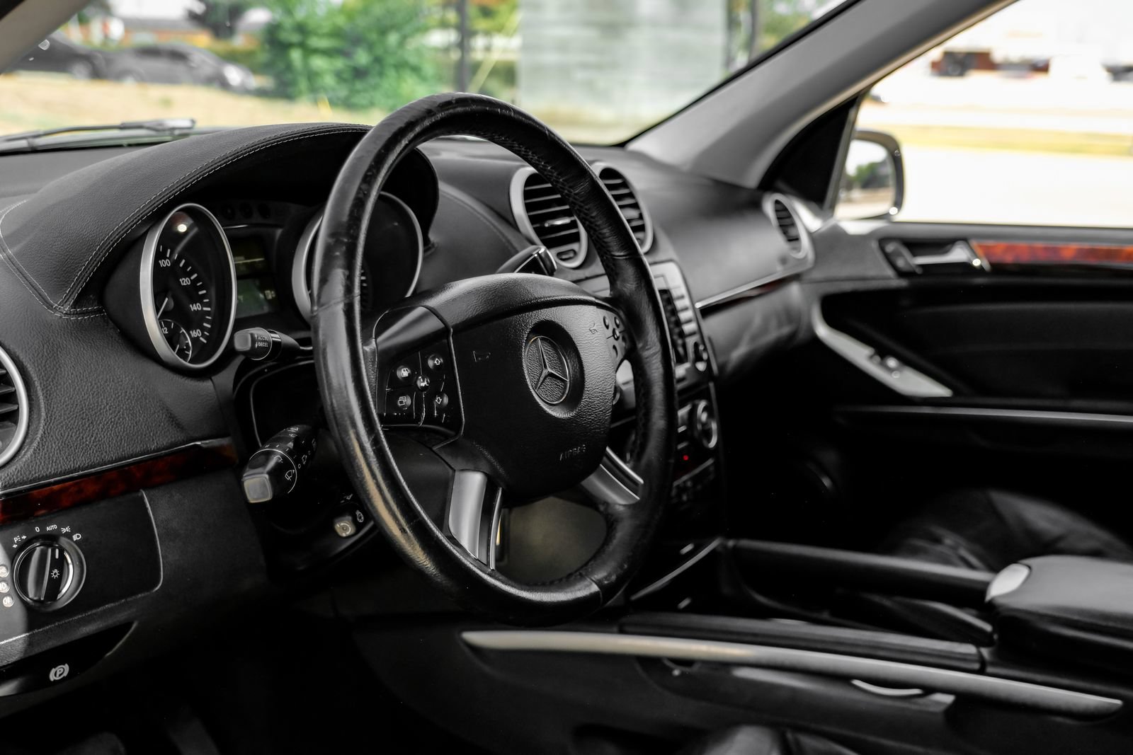 Used 2008 Mercedes-Benz GL 550 4MATIC image 18