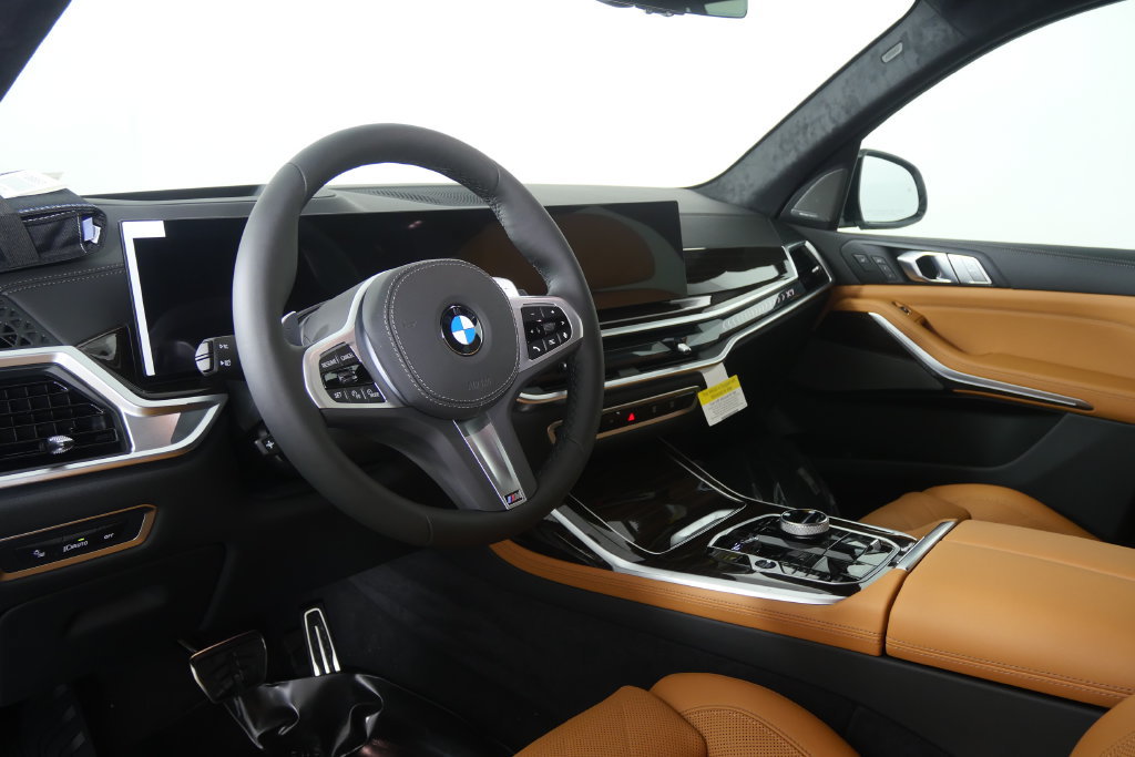 Used 2027 BMW X7 xDrive40i w/ Executive Package AWD/4WD image 12