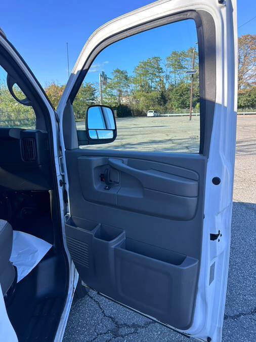 Used 2013 Chevrolet Express 1500 1500 3dr Cargo Van image 23