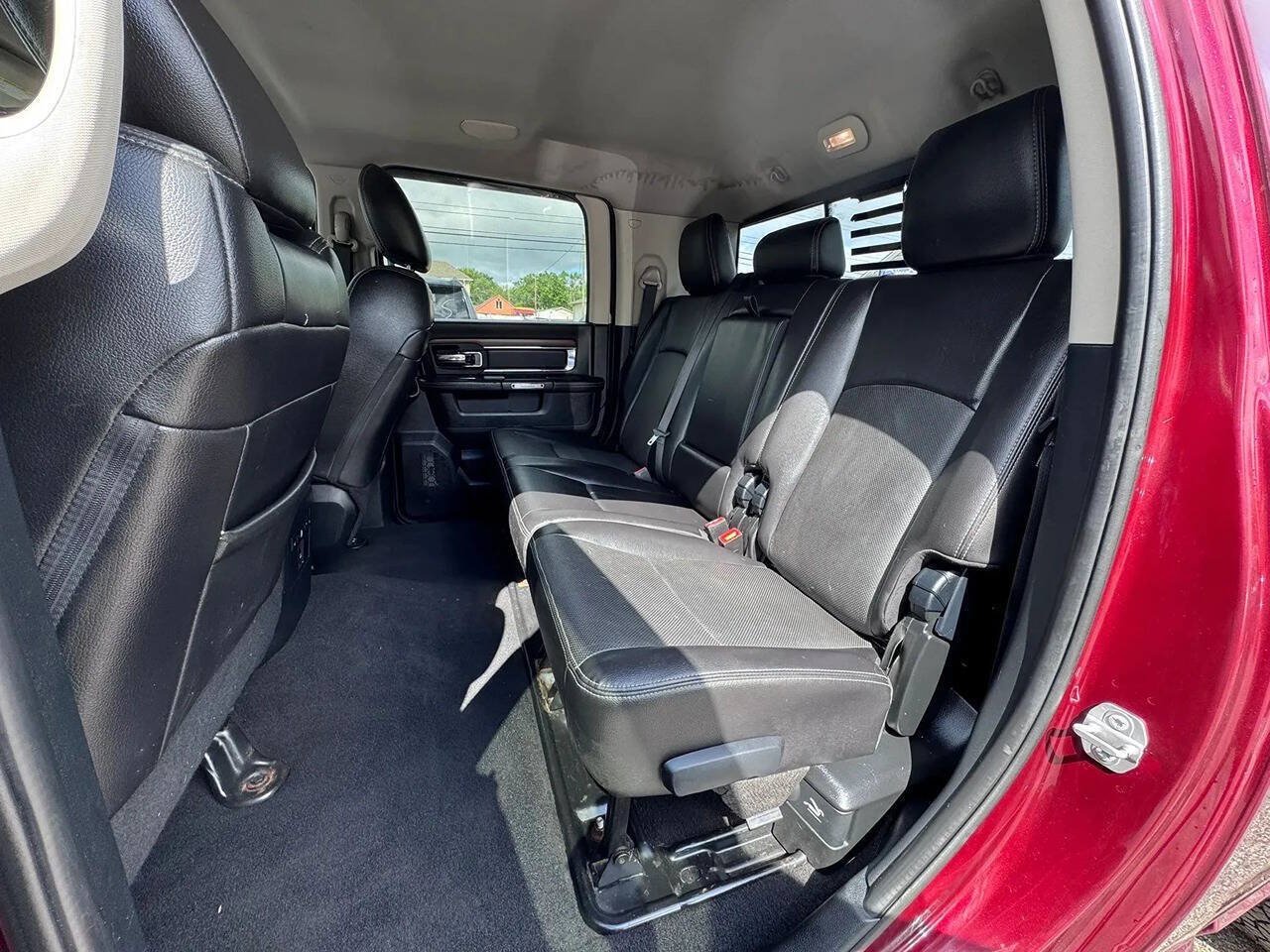 Used 2016 RAM 2500 Laramie AWD/4WD image 13