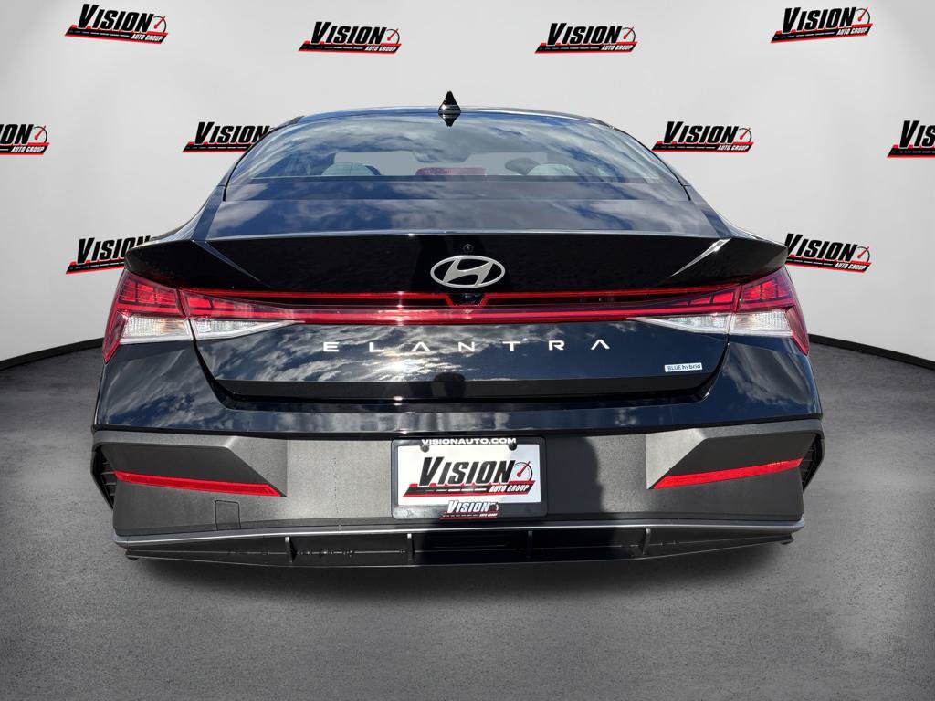 New 2026 Hyundai Elantra Hybrid FWD image 6