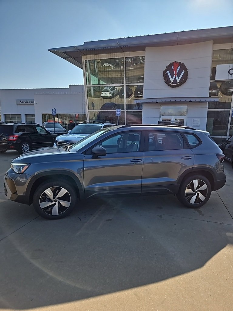 New 2026 Volkswagen Taos S image 8