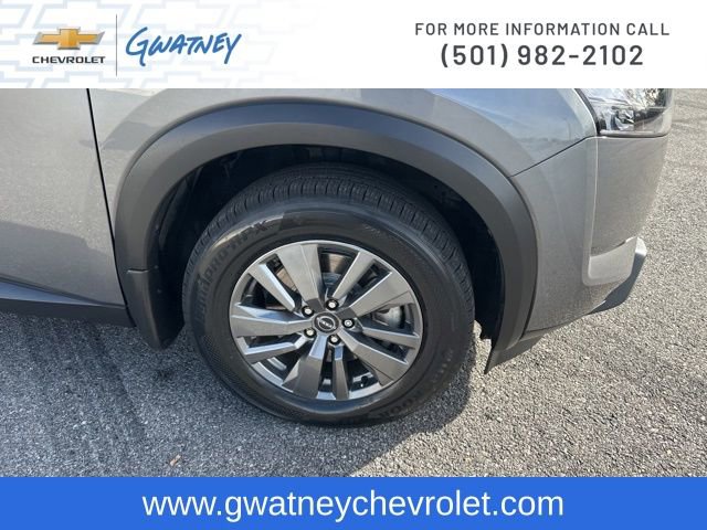 Used 2024 Nissan Pathfinder S image 12