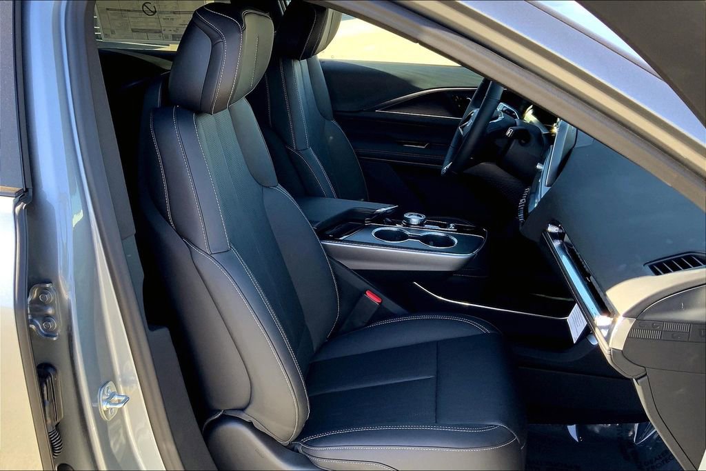 New 2025 Cadillac Lyriq Luxury image 35