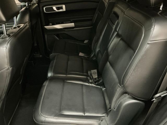 Used 2023 Ford Explorer XLT w/ Equipment Group 202A image 11
