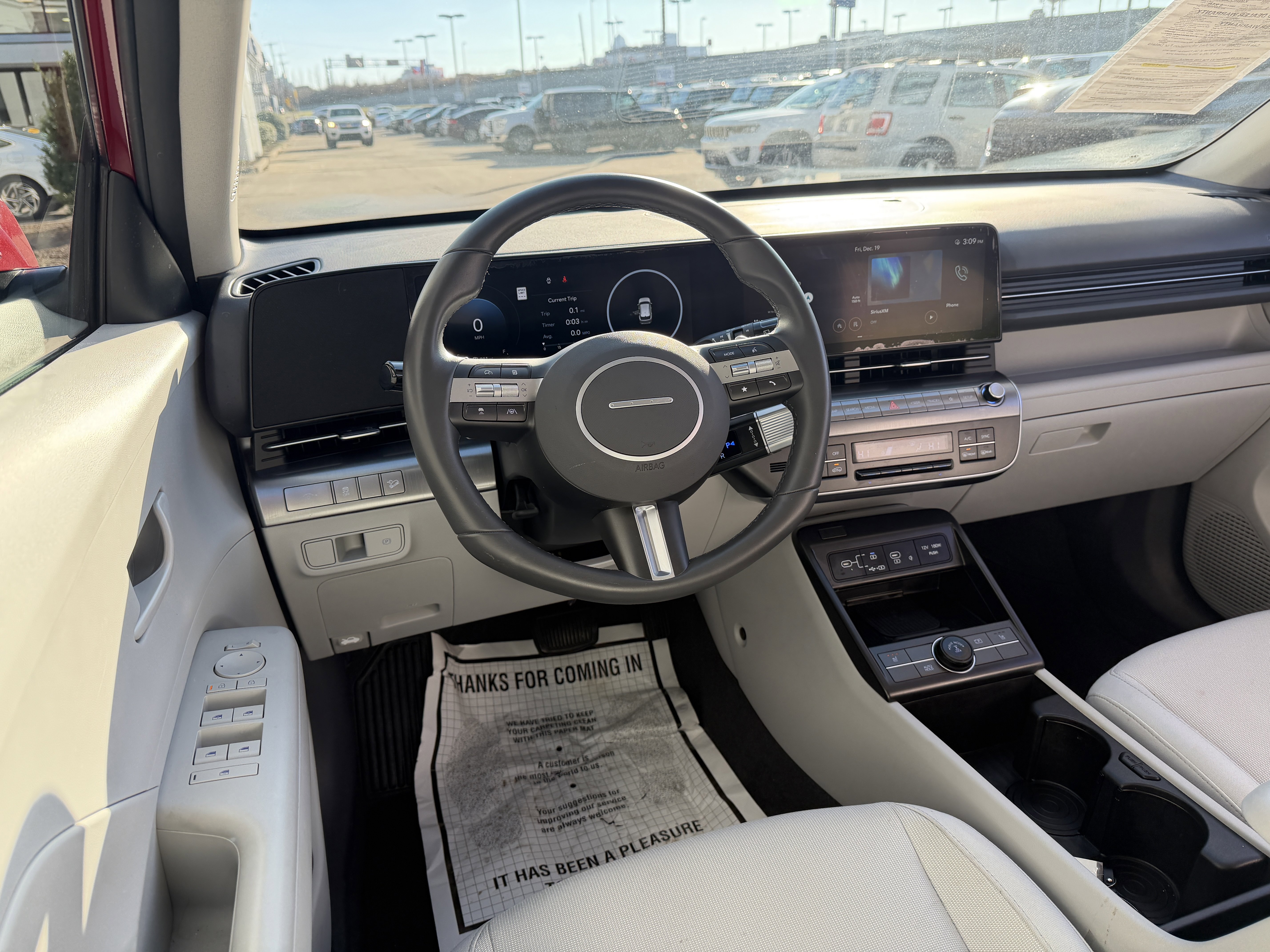 Certified 2025 Hyundai Kona SEL image 23