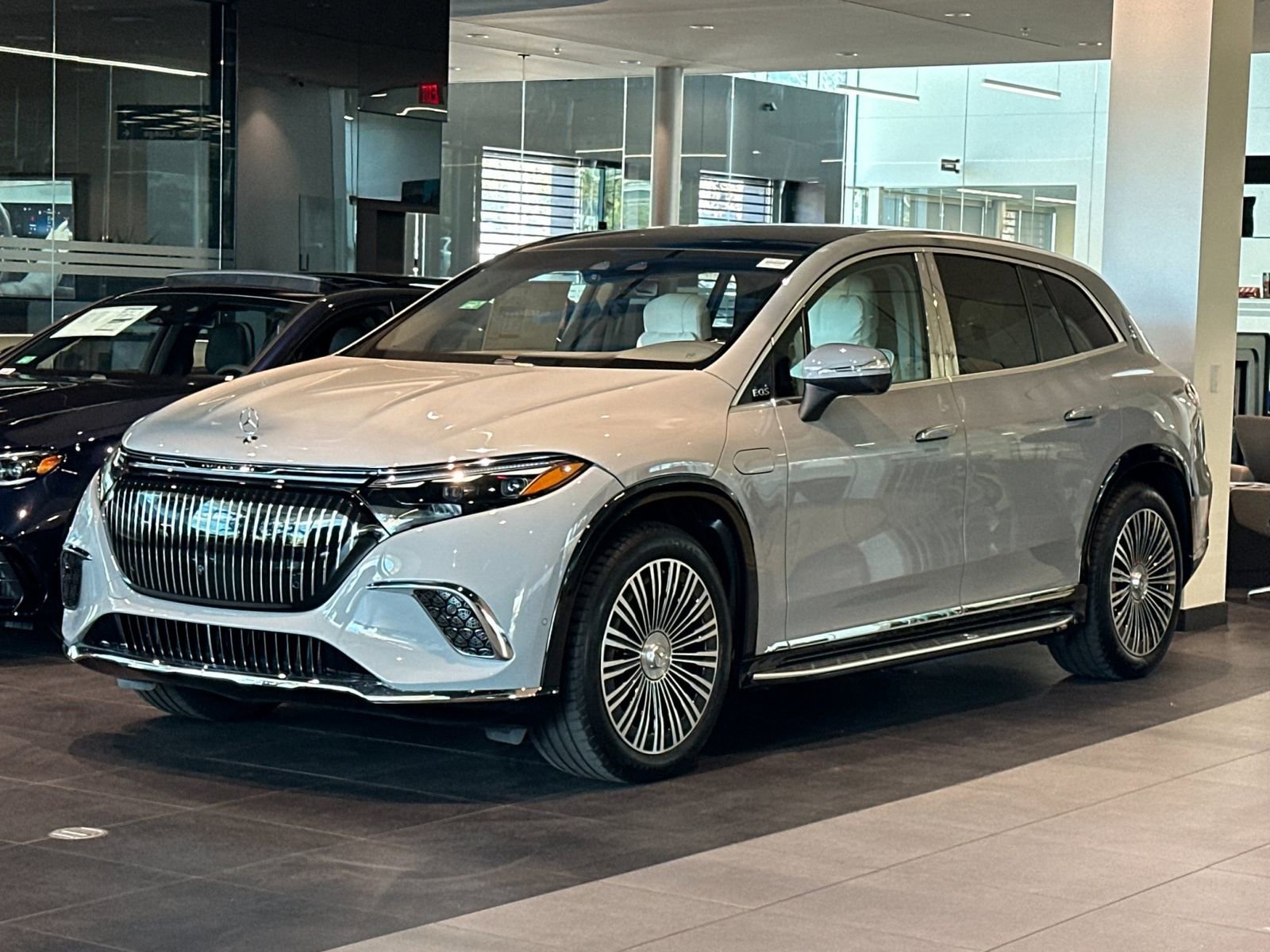 New 2025 Mercedes-Benz Maybach EQS 680 4MATIC image 7