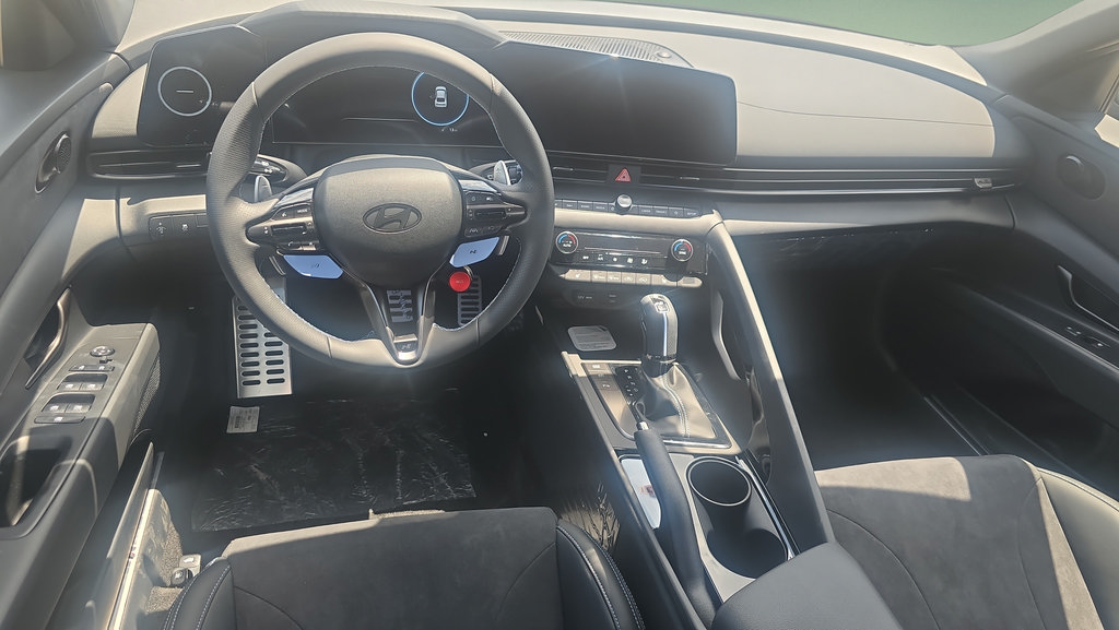 New 2026 Hyundai Elantra N FWD image 17