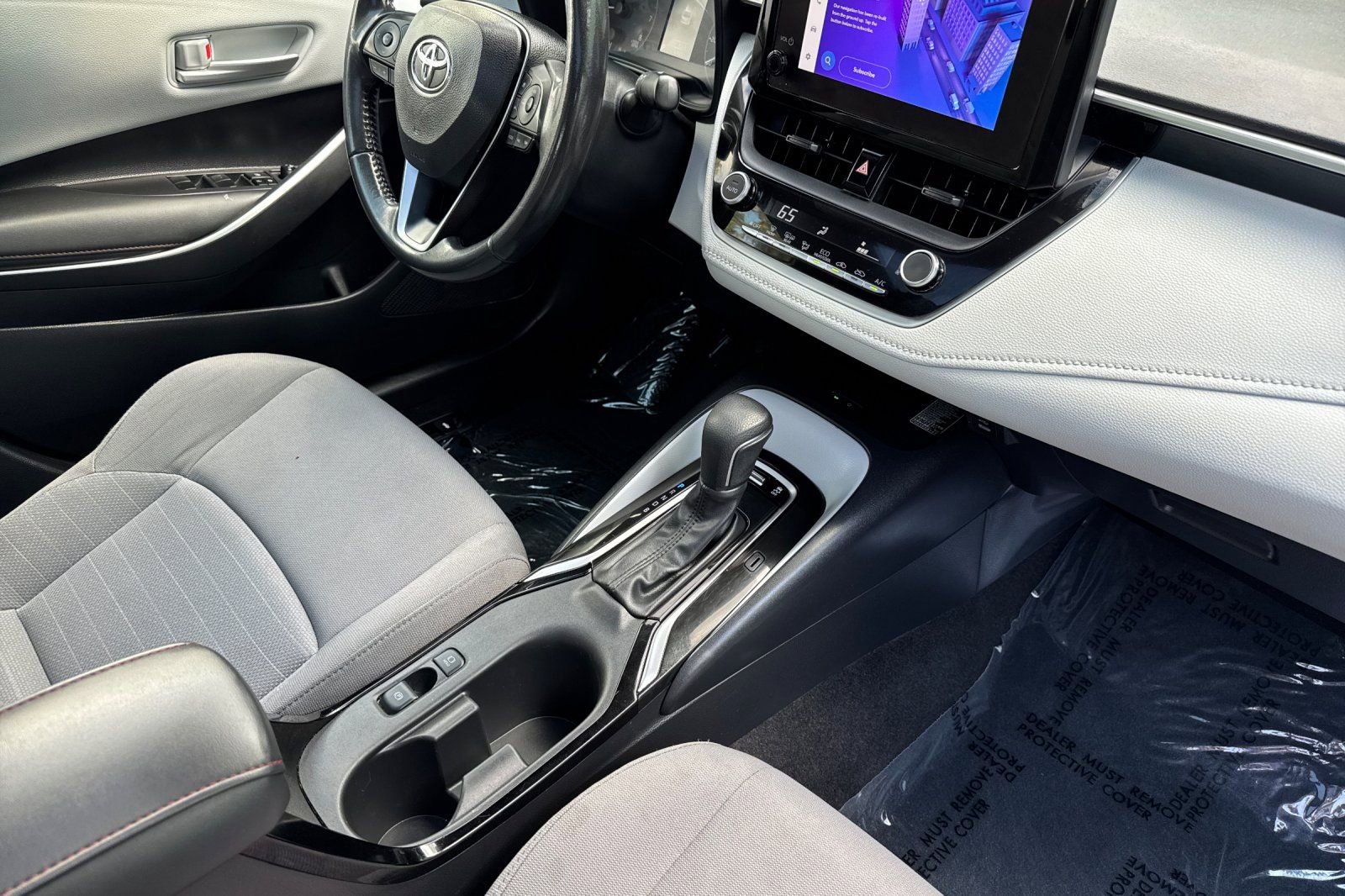 Certified 2024 Toyota Corolla SE w/ SE Premium Package FWD image 15