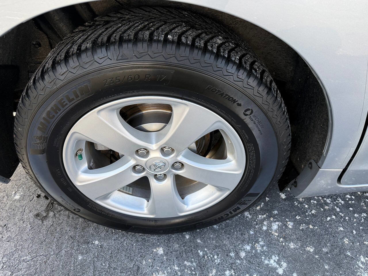 Used 2014 Toyota Sienna LE image 79