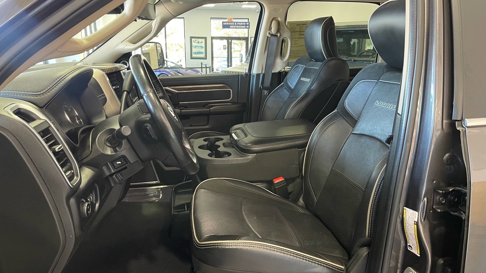 Used 2021 RAM 3500 Laramie image 30