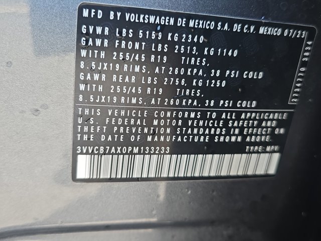 Used 2023 Volkswagen Tiguan SE R-Line image 29