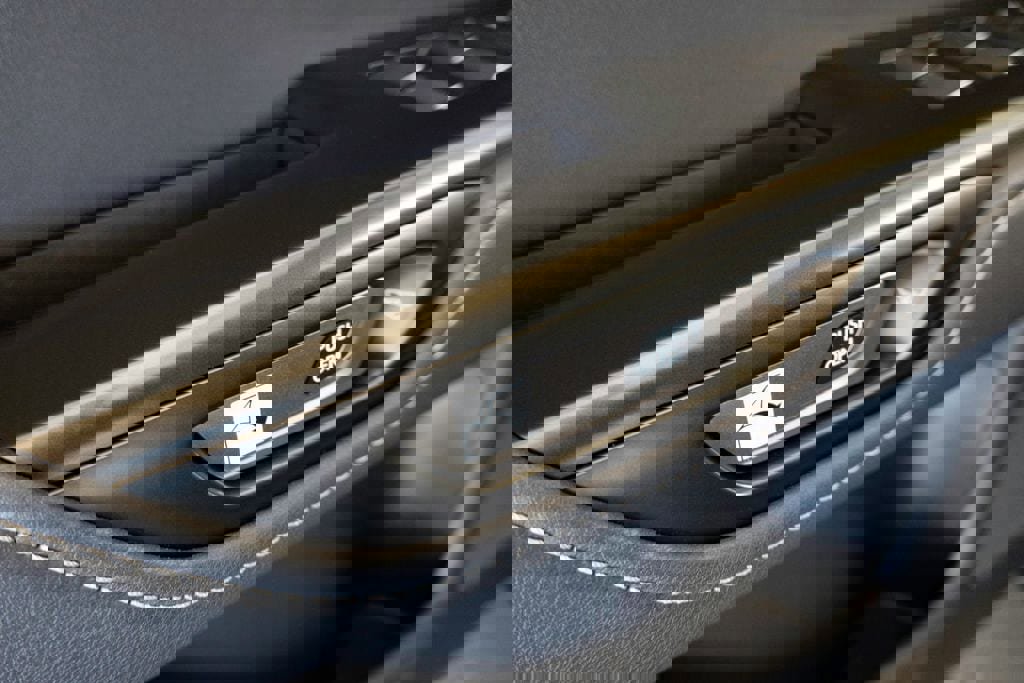 New 2026 Lexus NX 350h AWD w/ Premium Package image 26