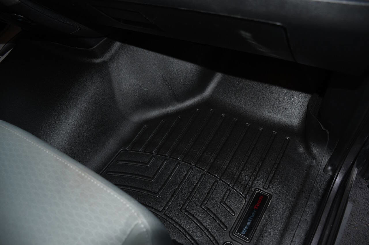 Used 2016 RAM 1500 Classic SLT image 24