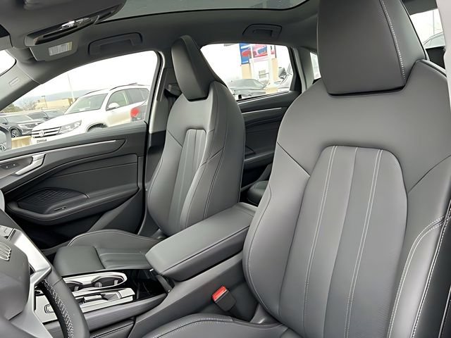 Used 2026 Audi A6 Premium Plus w/ Prestige Package AWD/4WD image 16