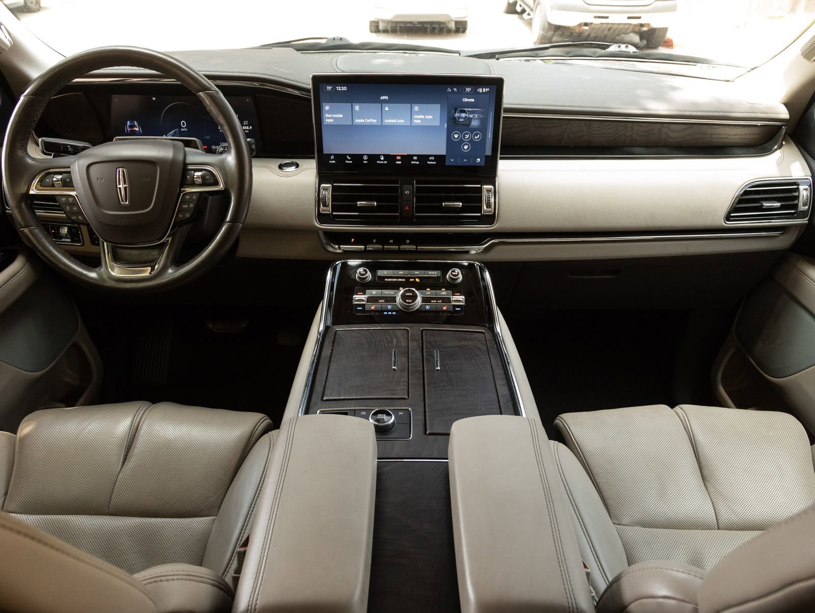 Used 2022 Lincoln Navigator L Reserve AWD/4WD image 12