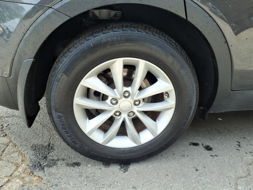 Used 2017 Kia Sorento LX w/ LX Convenience Package image 29