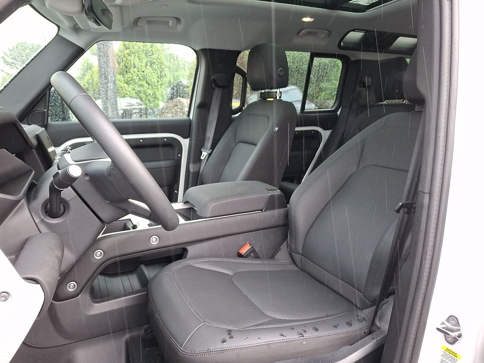 Certified 2025 Land Rover Defender 110 S AWD/4WD image 17