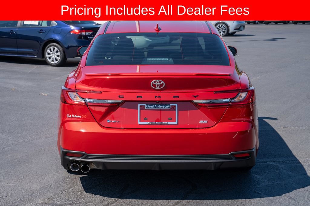 Used 2025 Toyota Camry SE FWD image 4