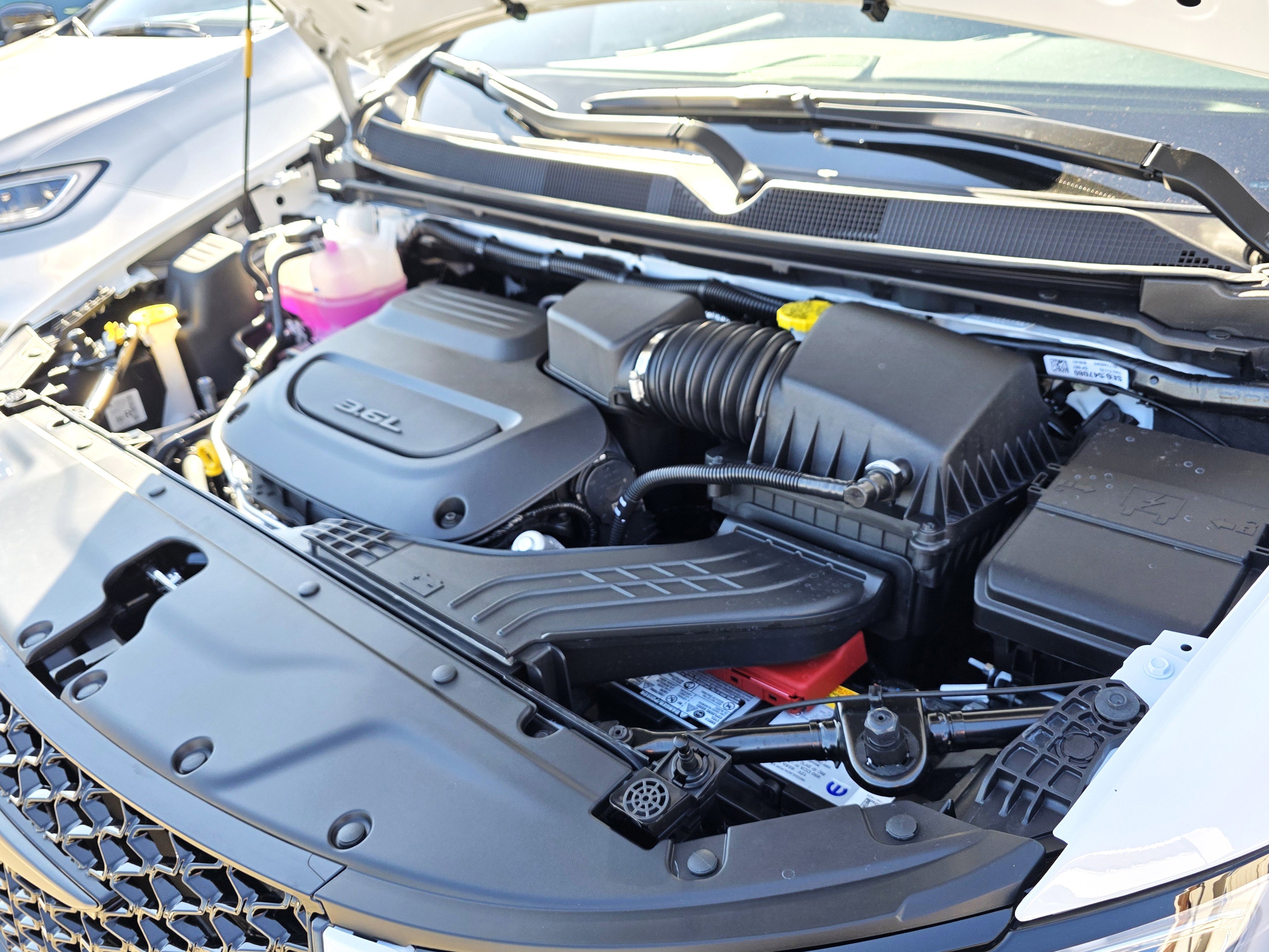 New 2026 Chrysler Pacifica Limited w/ S Appearance Package image 16