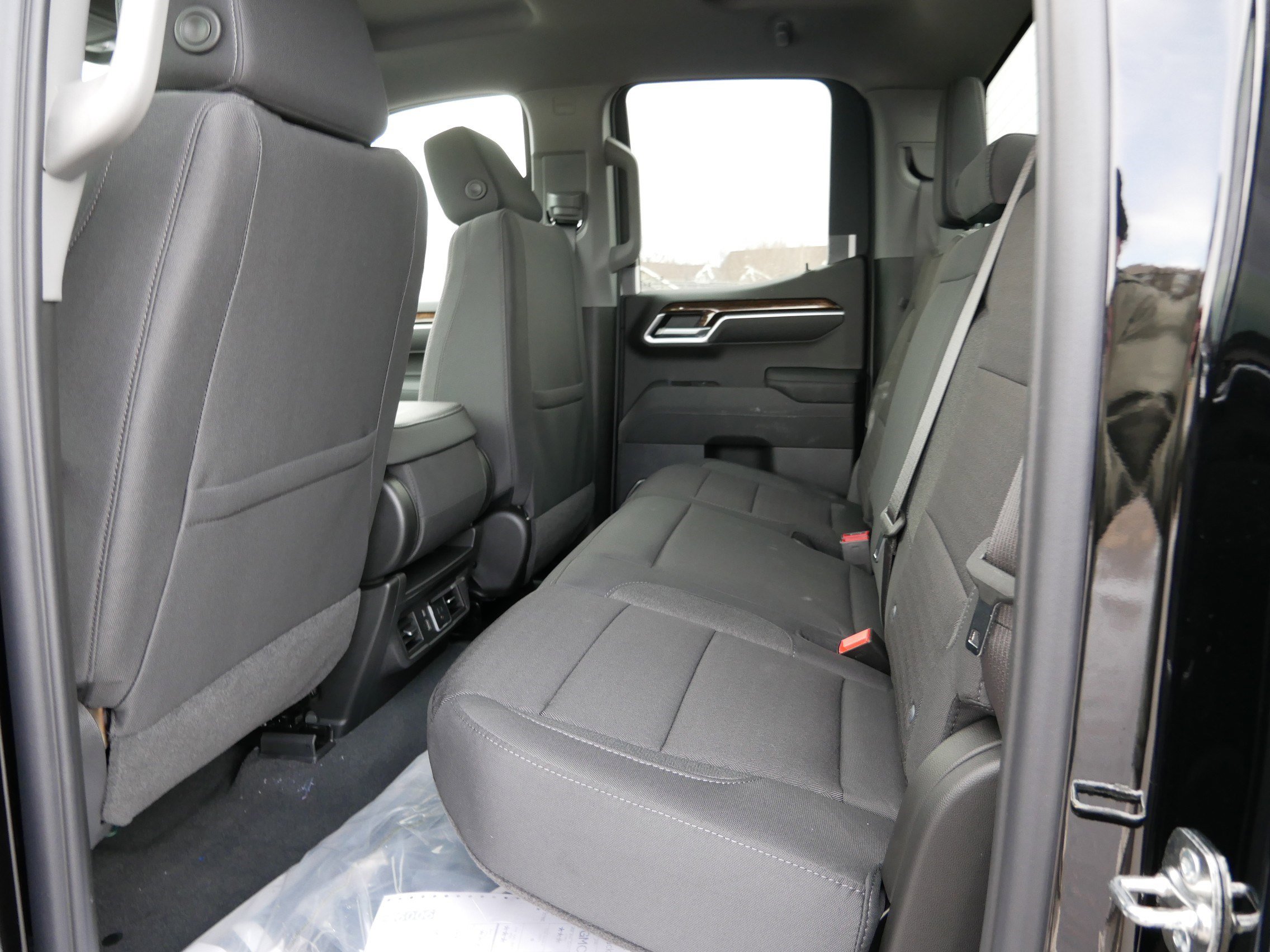 New 2026 GMC Sierra 1500 SLE w/ X31 Off-Road Package image 12