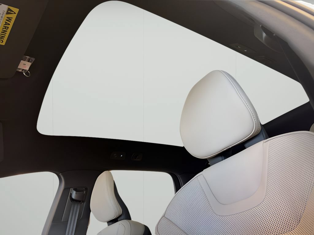 New 2026 Volvo EX90 Plus RWD image 16