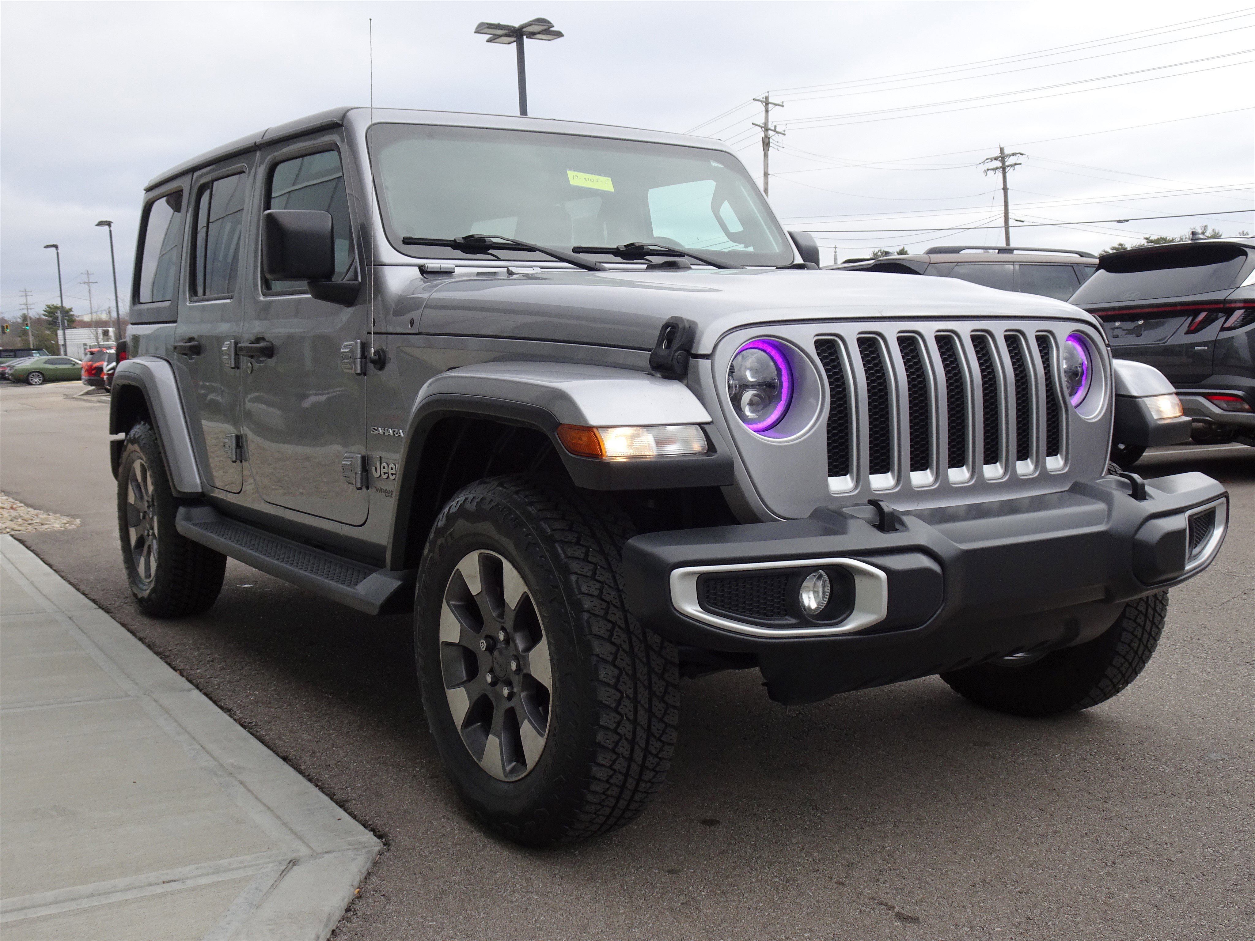 Used 2019 Jeep Wrangler Unlimited Sahara image 6