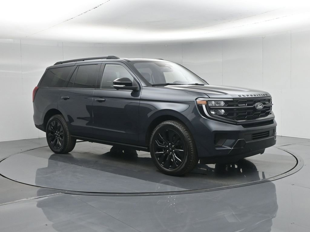 Used 2025 Ford Expedition Platinum w/ Stealth Appearance Package image 31