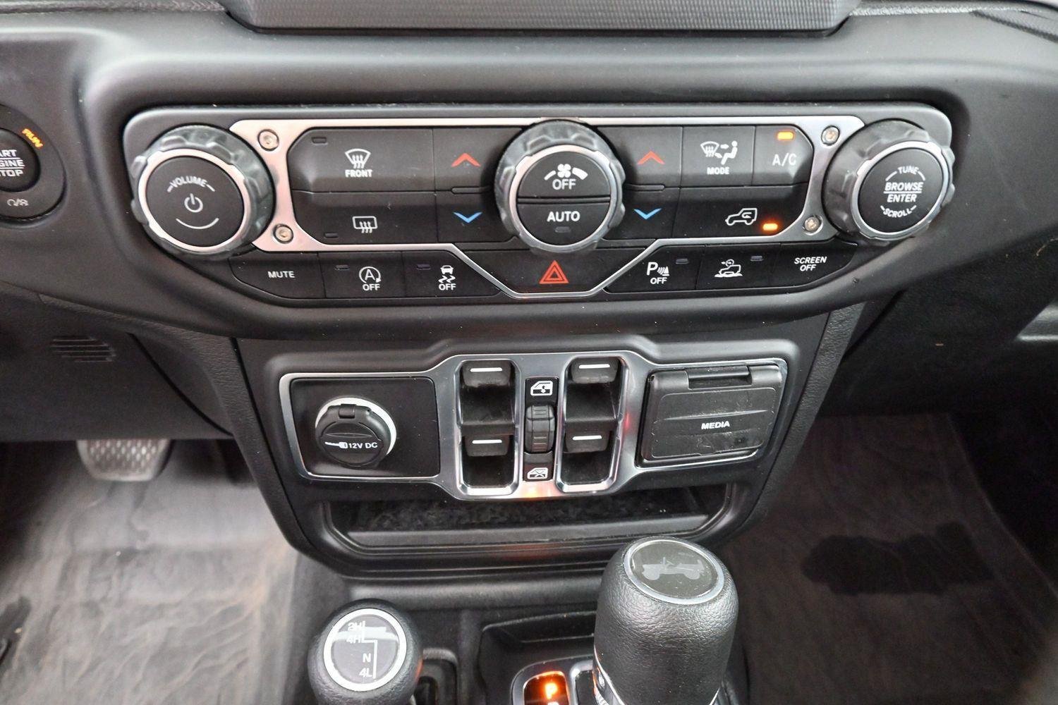 Used 2021 Jeep Wrangler Unlimited Sport AWD/4WD image 21