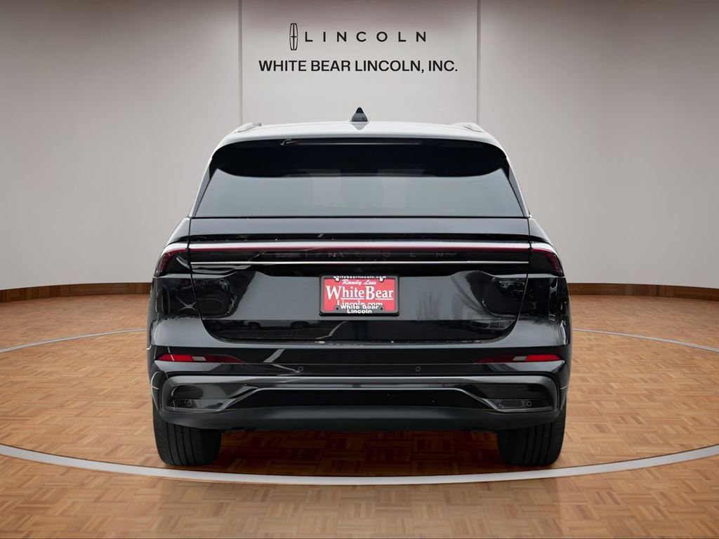 Used 2024 Lincoln Nautilus Reserve w/ Equipment Group 203A AWD/4WD image 6