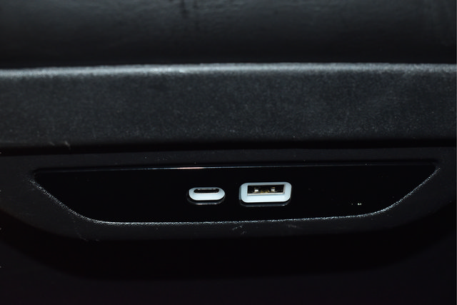 Certified 2024 Chrysler Pacifica Touring-L FWD image 13