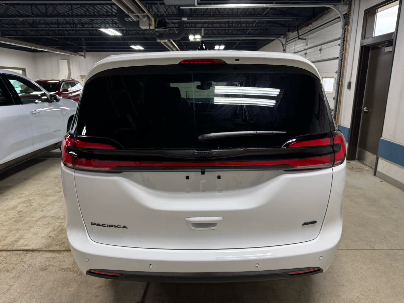 New 2026 Chrysler Pacifica Select image 5