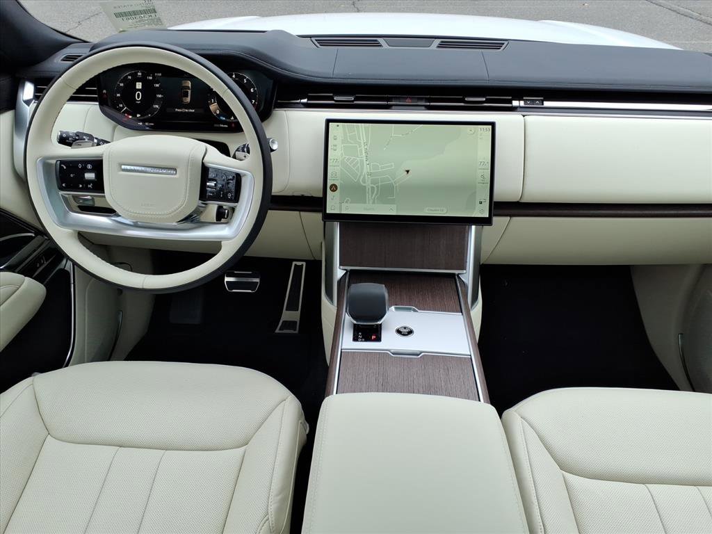 New 2026 Land Rover Range Rover Long Wheelbase SE image 4