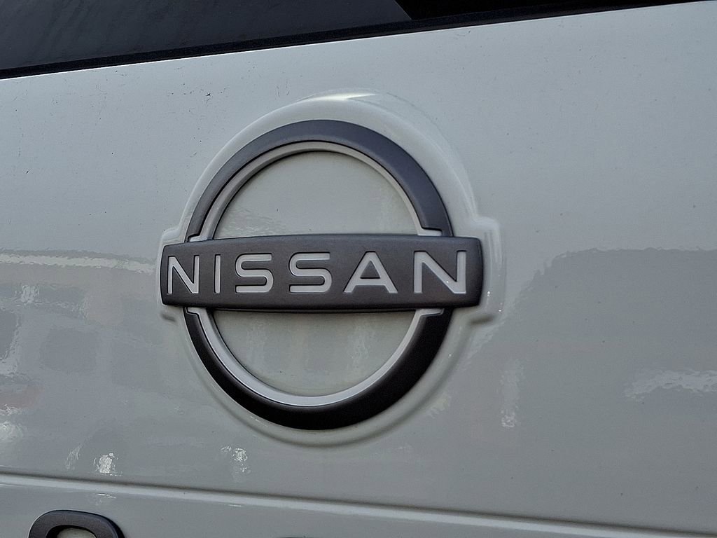 Used 2024 Nissan Rogue S image 30