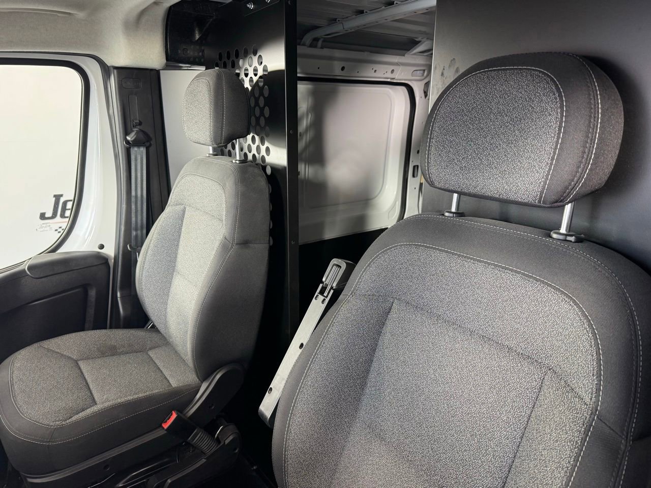 Used 2025 RAM ProMaster 2500 w/ U-Haul Equipment Group FWD image 10