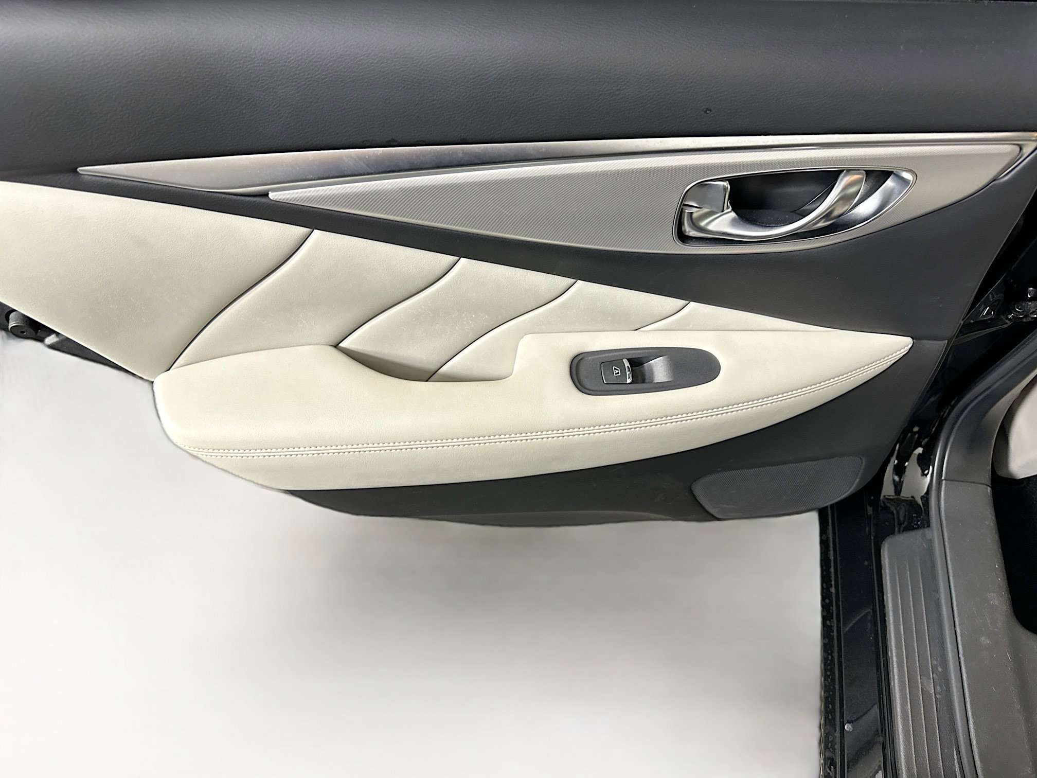 Used 2022 INFINITI Q50 Luxe w/ Cargo Package image 25