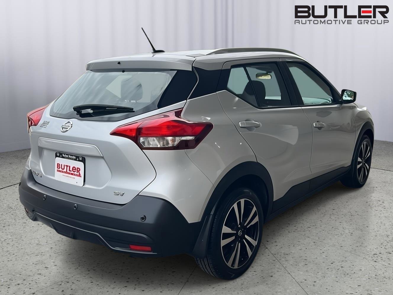 Used 2020 Nissan Kicks SV image 6