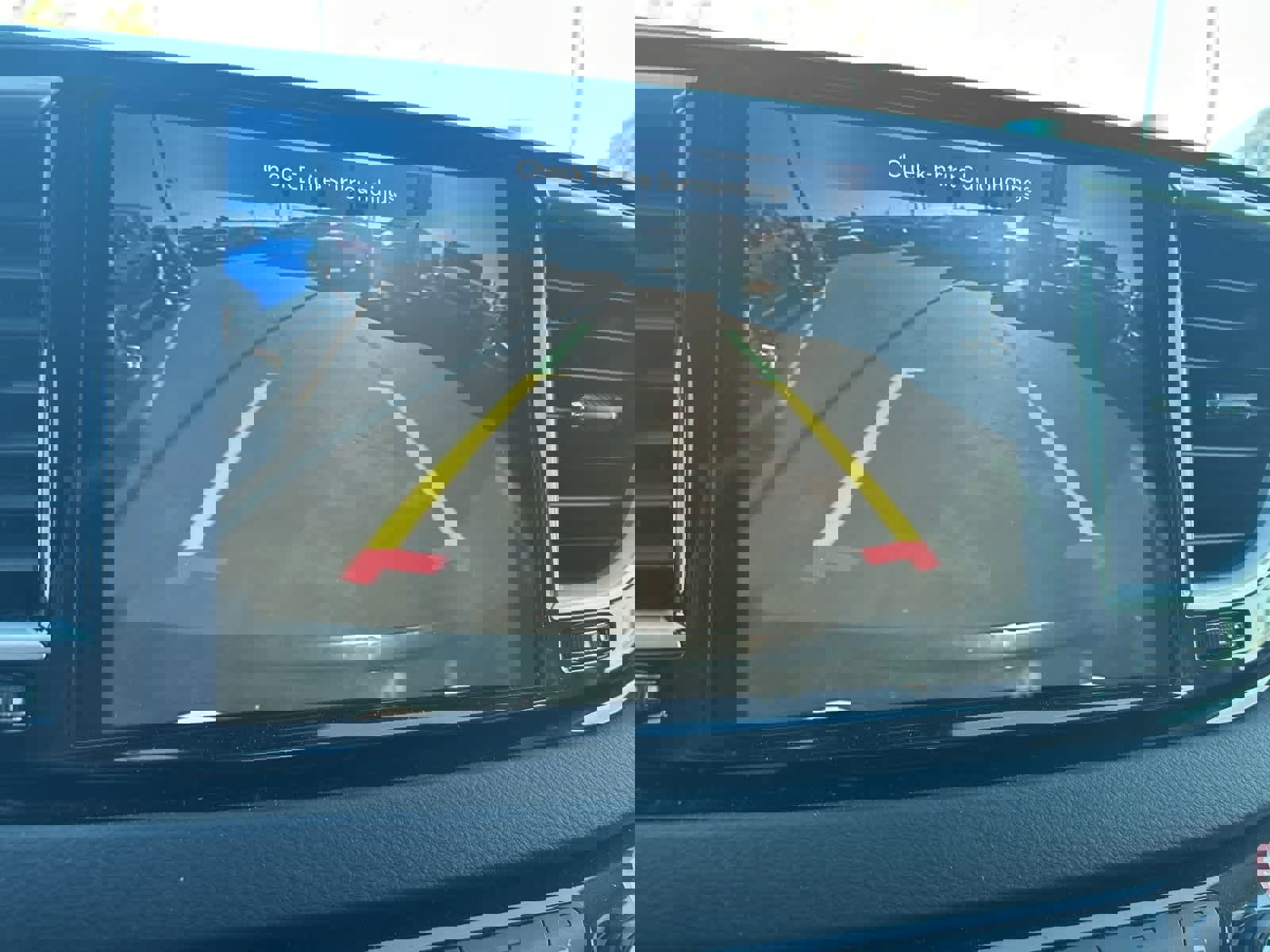 Used 2024 Chrysler Pacifica Touring-L image 33